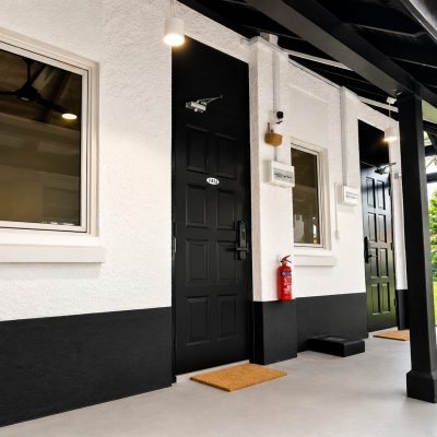 Twin Studio 10